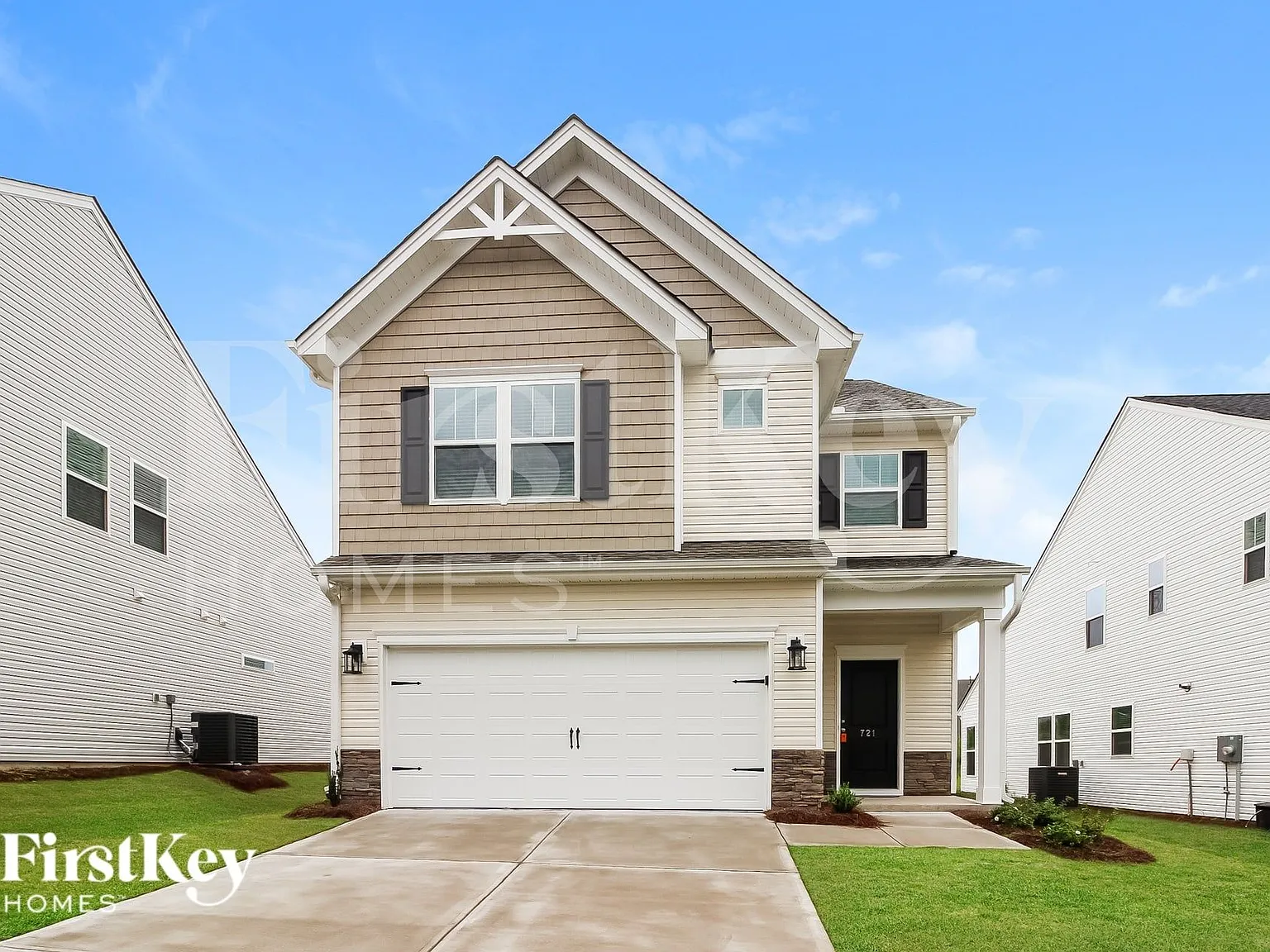 3 bed, 2.5 bath, 2250 sqft, $2,260 — Photo 1