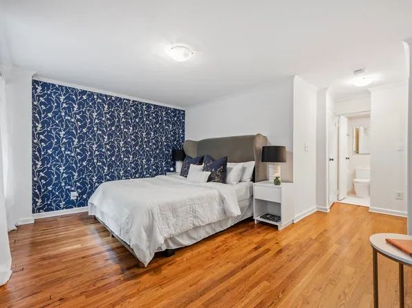 261 West 71st Street image 8 of 14