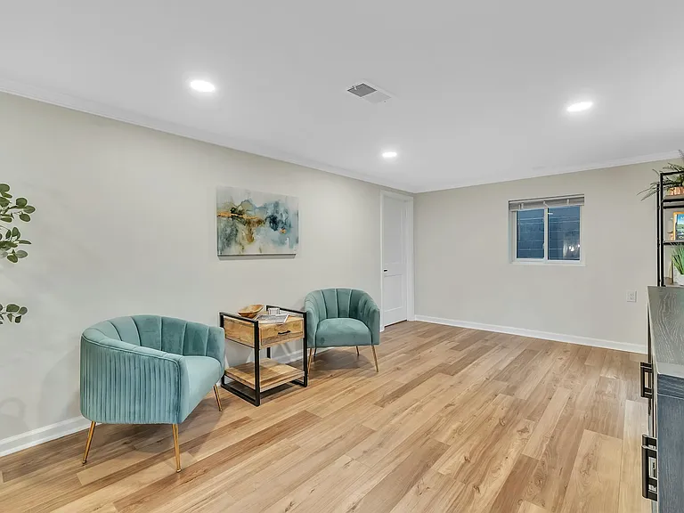 415 Barber Ave — Photo 15