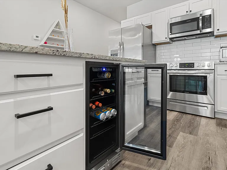 209 W Apache St #301 — Photo 6