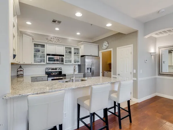 7445 E EAGLE CREST Drive #1077, Mesa, AZ 85207