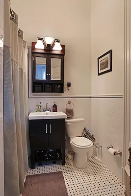 Rented by AAU Real Estate Advisors | media 3