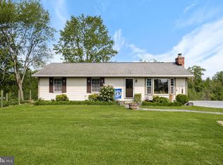 20295 Saint Louis Rd, Purcellville, VA 20132