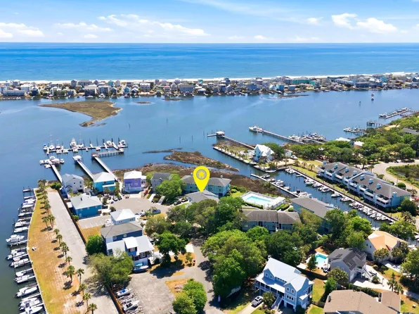 105 Teakwood Drive Apt 702, Carolina Beach, NC 28428
