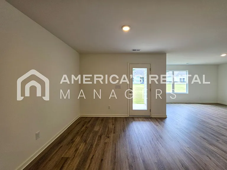 632 Wenonah Way — Photo 24