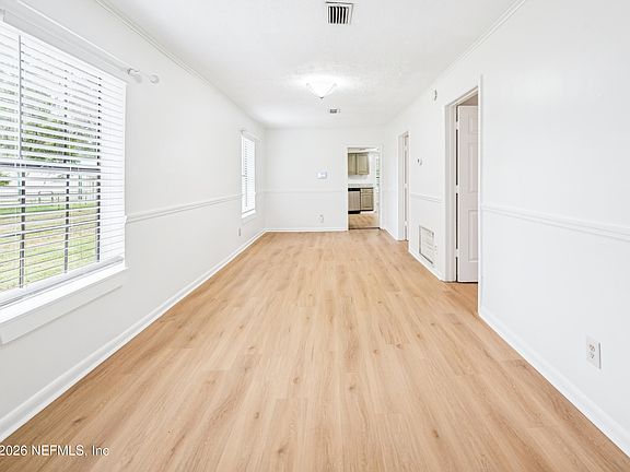 3rd image of 421 N POLK Street