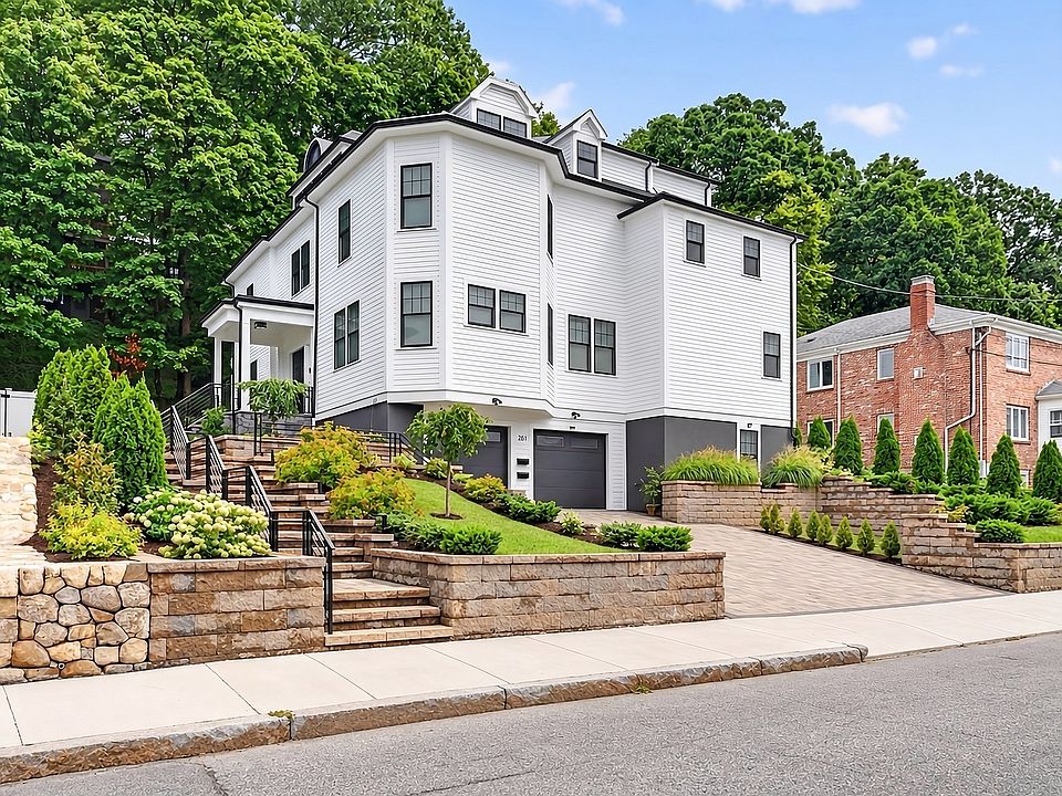 1st image of 261 Tappan St #1
