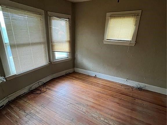 5th image of 6805 Clement Ave
