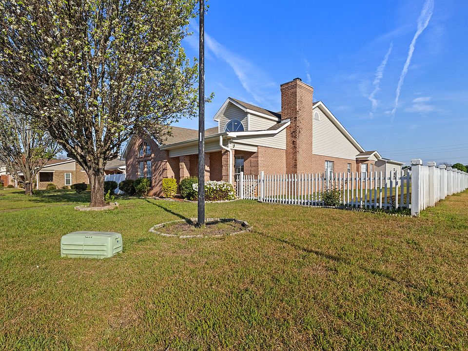 1st image of 87 Park Ln