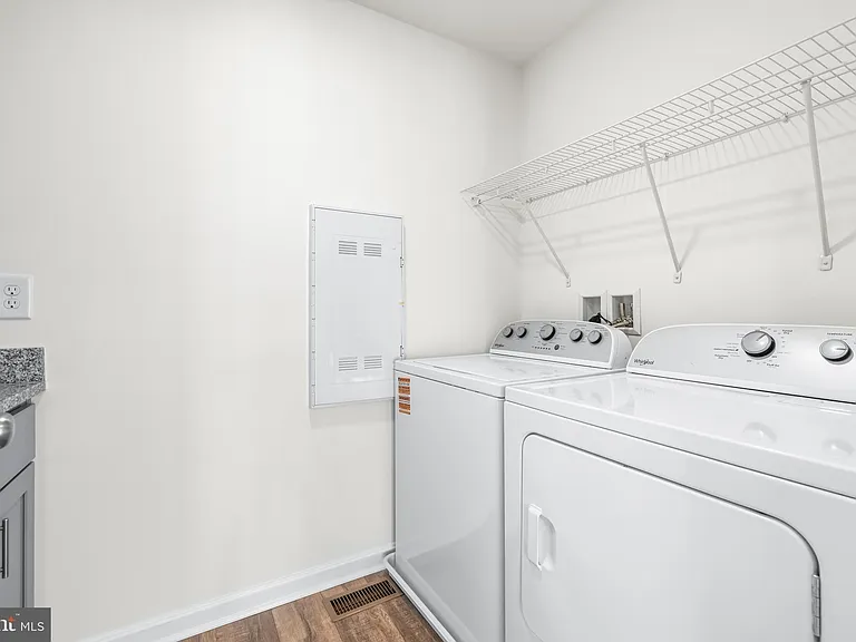 900 Gilbert Rd #3601B — Photo 21