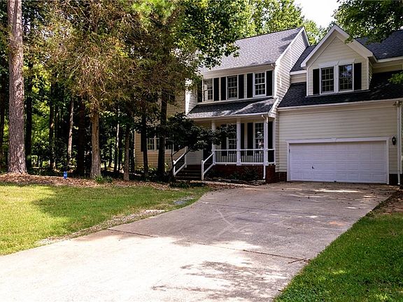 2nd image of 1601 Saint Andrews Dr