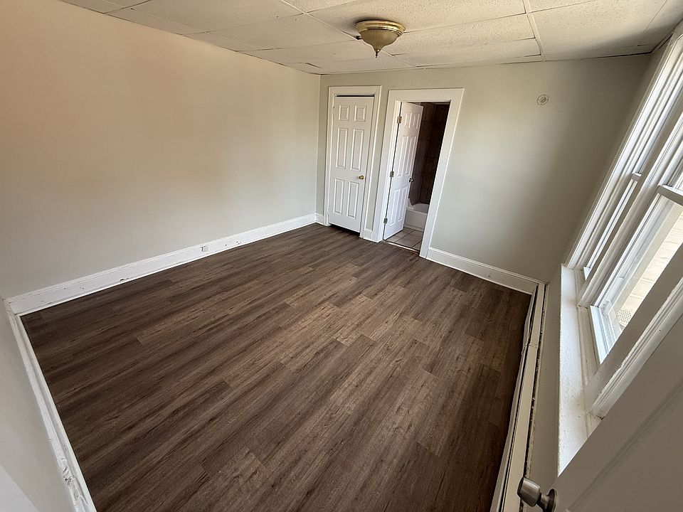 Main bedroom with bathroom