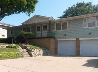 12525 Weir St, Omaha, NE 68137