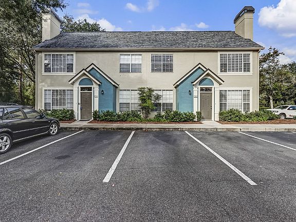 4th image of 13700 Richmond Park Dr N APT 706