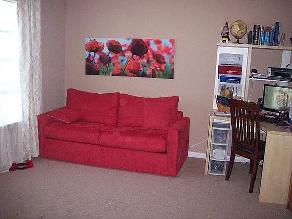 Living Room/Bedroom