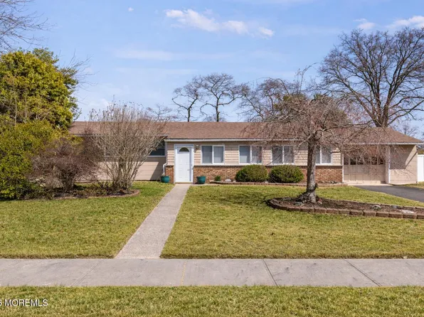 1020 Crystal Drive, Toms River, NJ 08753