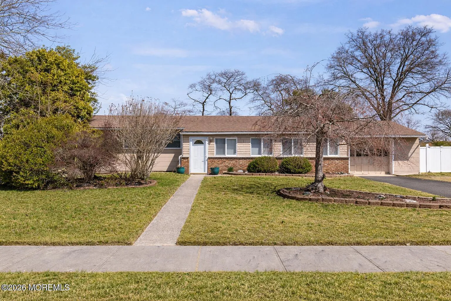 1020 Crystal Drive photo 1