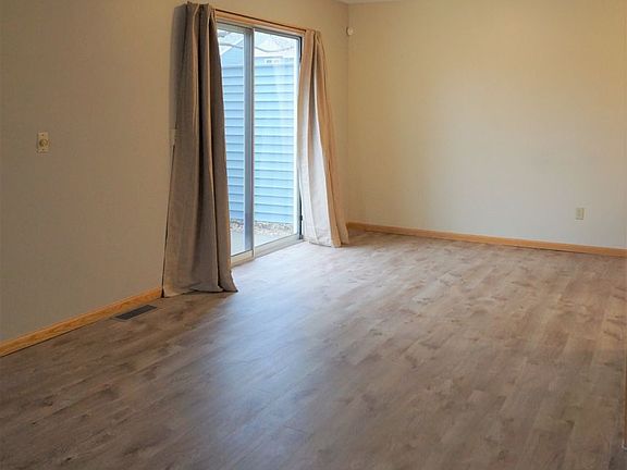 3rd image of 4822 Helena Ln N APT 8