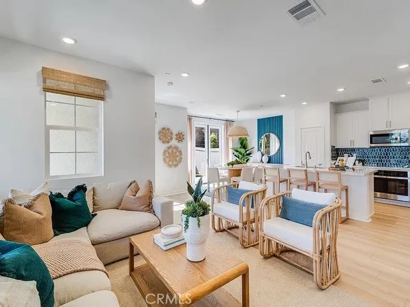 8443 Gabrielino Ct, Rancho Cucamonga, CA 91730