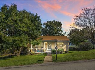 2207 Warren Ave, Irwin, PA 15642