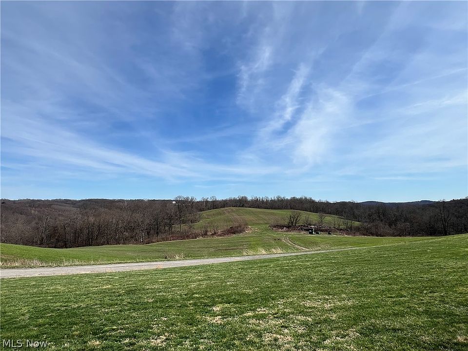 2nd image of 85444 Sproull Rd