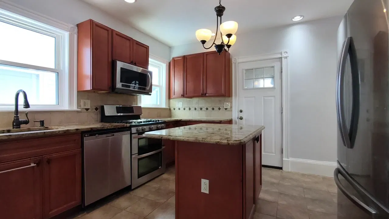 4 bed, 1475 sqft, $3,450 — Photo 1