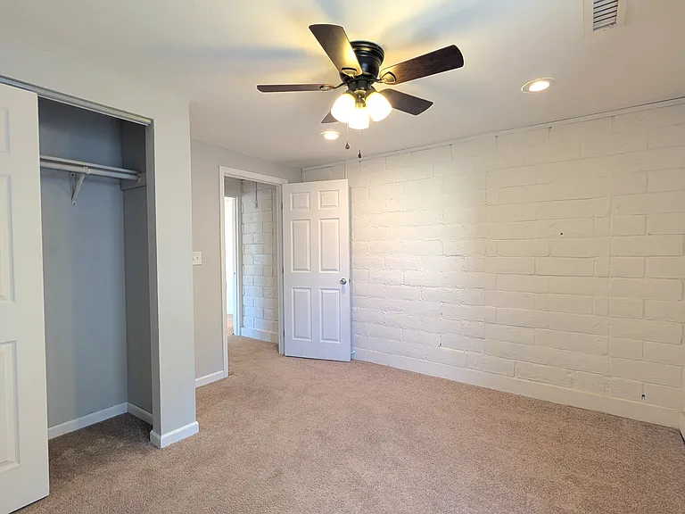 1514 N Elaine Way — Photo 30