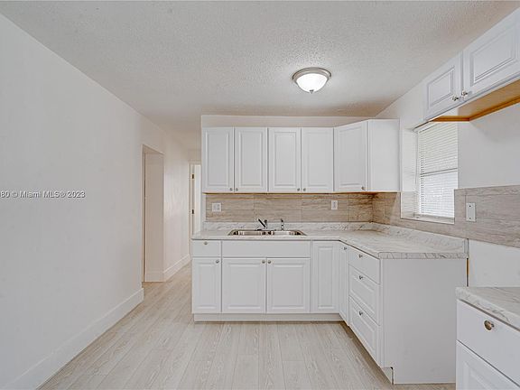 5th image of 1624 NW 7th St