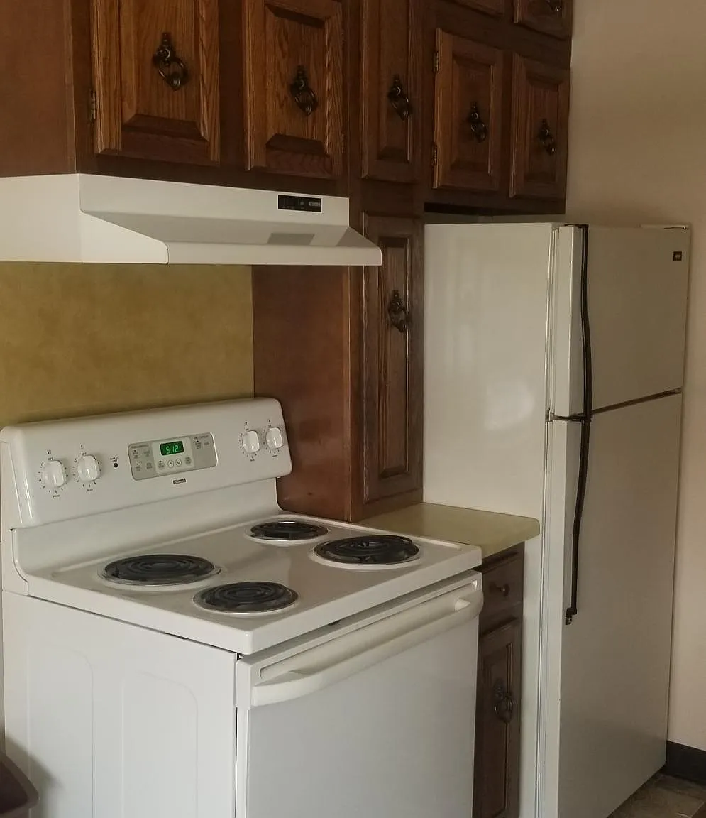 1 bed, 750 sqft, $900 — Photo 2