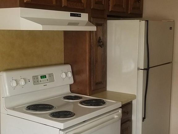 2nd image of 214 W State St #5