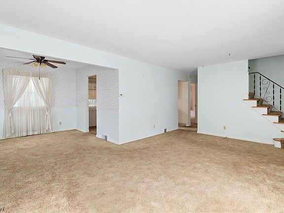 5th image of 2164 Lynn Dr