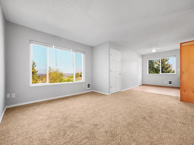 186 Molalla Ave #186 — Photo 1