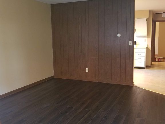 4th image of 1201 E Harding Dr APT B