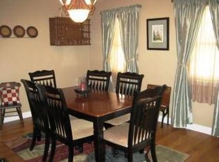 22 Stonegate Rd, Quakertown, PA 18951