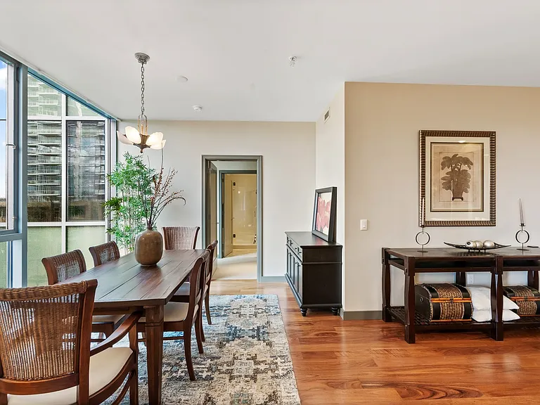 841 S Gaines St #305 — Photo 6