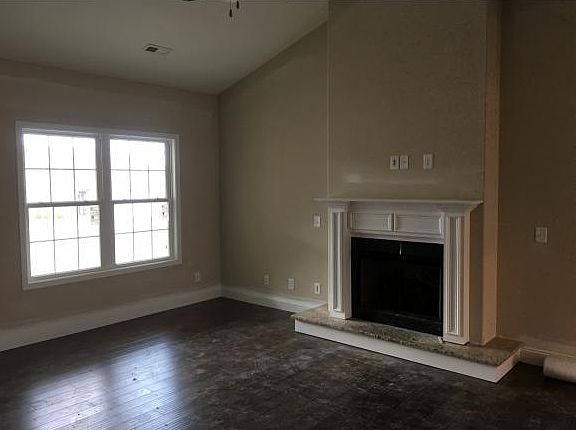 4th image of 1239 Willow Springs Dr