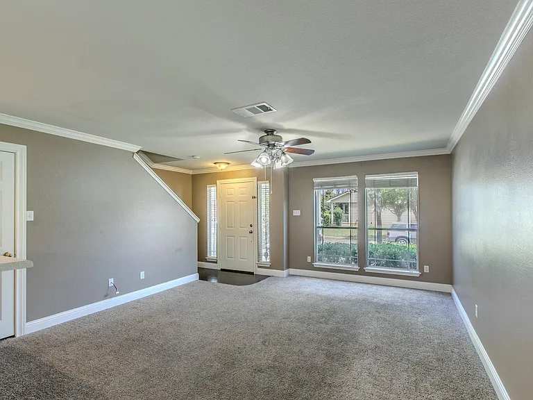 824 Palo Duro Dr — Photo 4