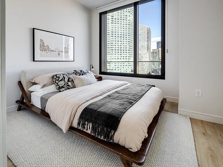 4519 Davis St #9C — Photo 7