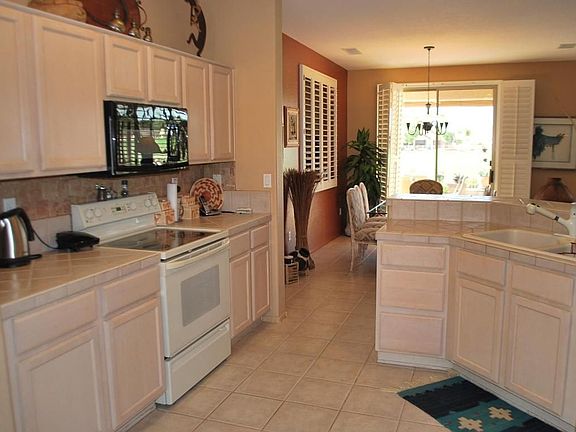 4th image of 18310 N Wild Mustang Dr