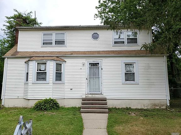 4th image of 18 Bailey Dr