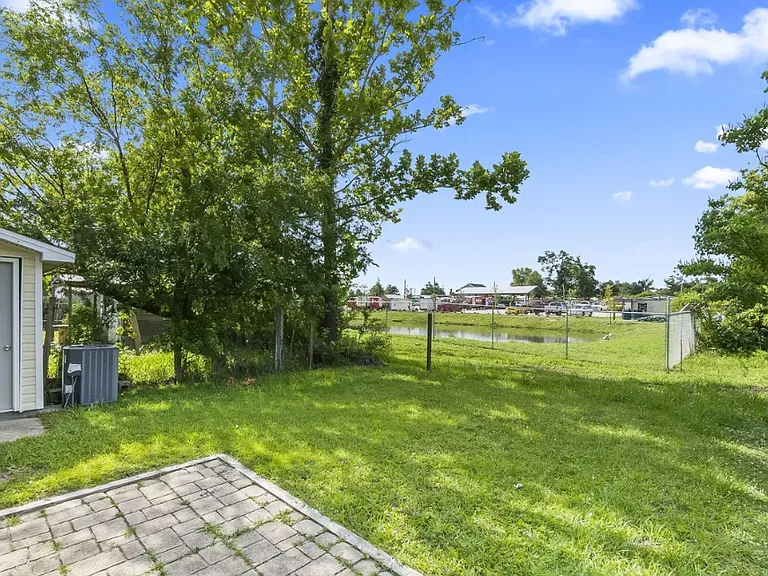 2716 Oak Hammock Dr — Photo 22