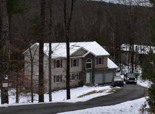 59 Coach Rd, Stroudsburg, PA 18360