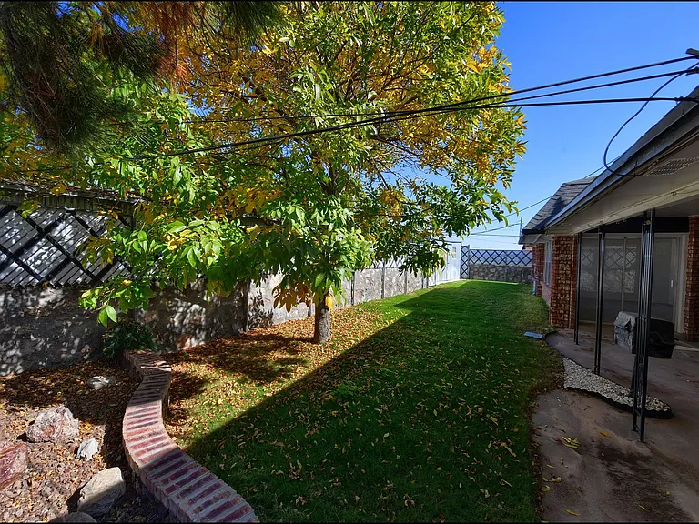 3433 Clearview Ln — Photo 30