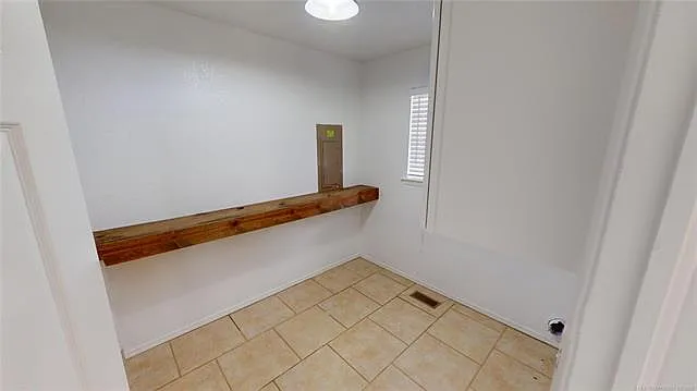 3316 Eagle Ct — Photo 6