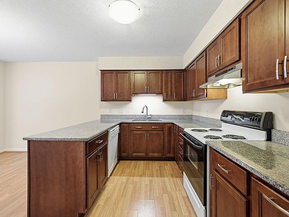 4th image of 844 Athens Dr APT C