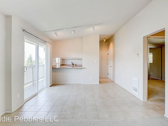 4th image of 3015 81st Pl SE APT 103