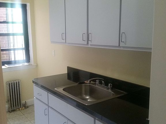 2nd image of 18830 87th Dr APT 4S