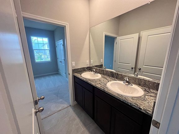 4th image of 32219 Conchshell Sail St