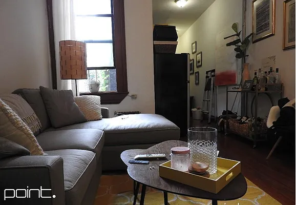 Rented by Point NYC | media 17