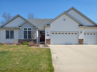 10877 Country Grove Cir, Portage, MI 49024